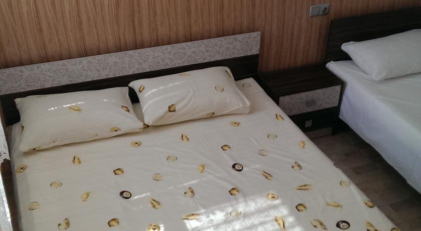 Гостиница Guest House Iris Евпатория