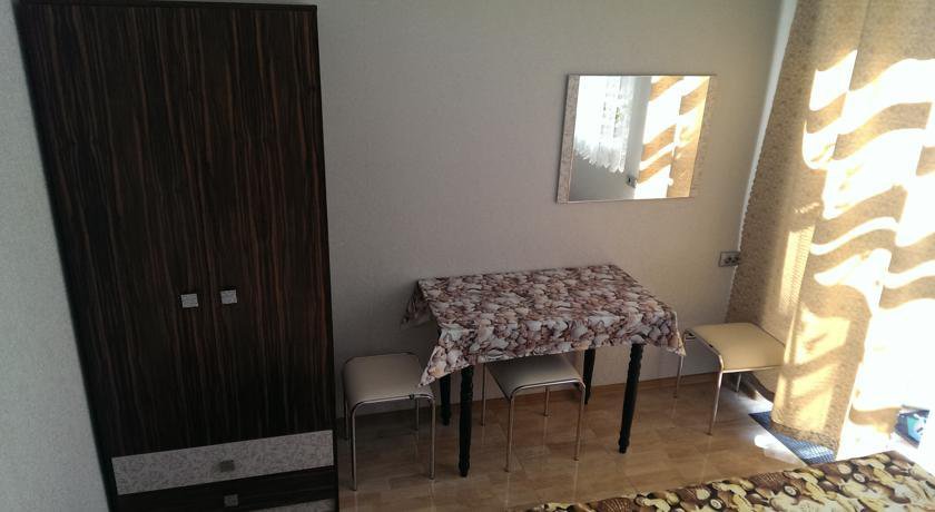 Гостиница Guest House Iris Евпатория